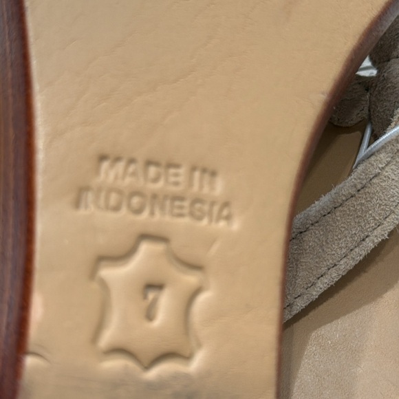 JOHNNY WAS Mother Of Pearls Wedge Sandals - Picture 9 of 12